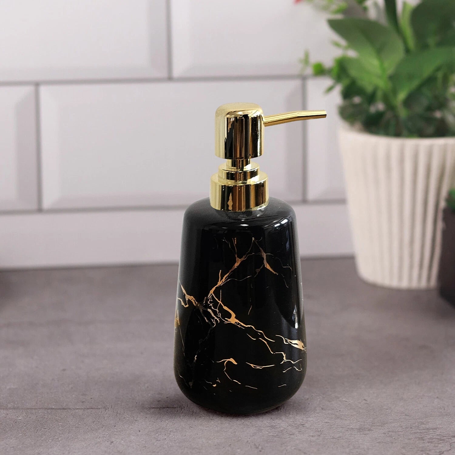 Black Marble Design Premium Ceramic Soap Dispenser Including 4 Piece